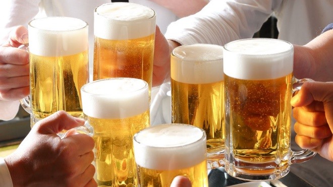 Sử dụng bia rượu gây ra tình trạng tiểu nhiều về đêm