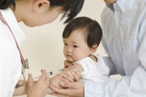 Trẻ trên 6 tháng tuổi cần được tiêm phòng vắc-xin ngừa cúm